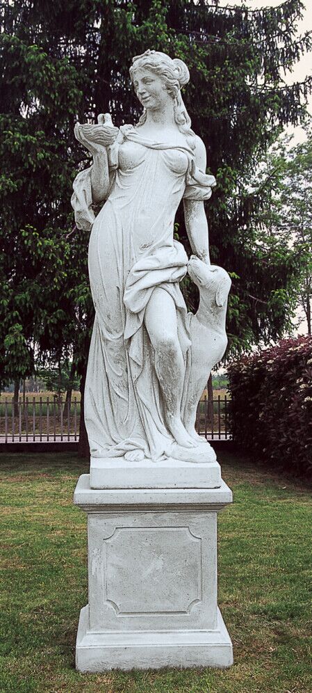 KL7002/DG - VENERE CON CANE IN MARMO CEMENTO