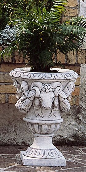 VR725/DG - VASO ARIETE IN MARMO CEMENTO