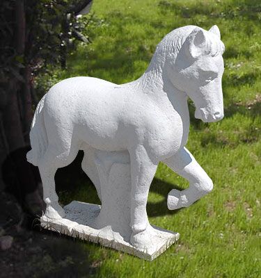 AN68/B - CAVALLO AL PASSO IN MARMO CEMENTO