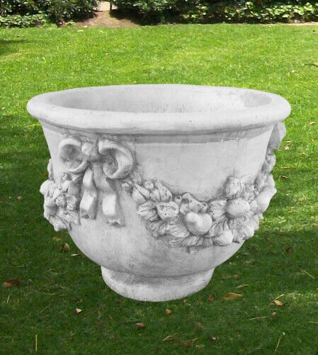 VA50/B - VASO ROTONDO FESTONATO IN MARMO CEMENTO