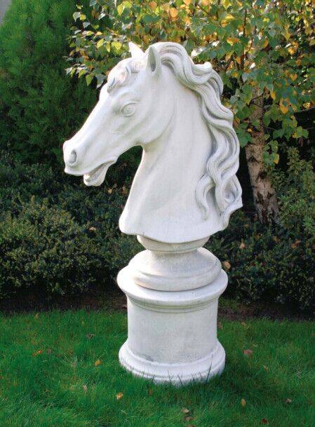AN70/B - BUSTO DI CAVALLO GIGANTE IN MARMO CEMENTO