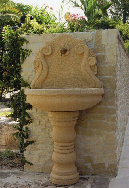 10141/AP - FONTANA A MURO ERA IN MARMO CEMENTO