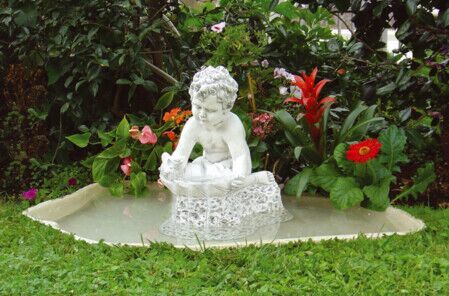 LG3512/DG - LAGHETTO IN PVC + BAMBINO CON CONCHIGLIA IN MARMO CEMENTO